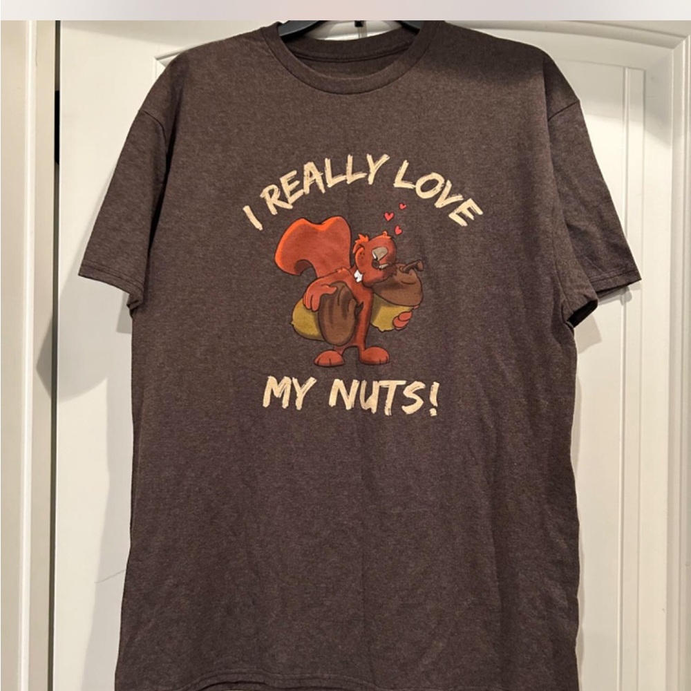 Squirrel Nuts by Mysack I Love my Nuts T shirt size large.
